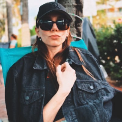 FLVP11's profile picture. 