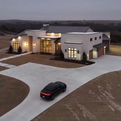 🏘️ Real Estate Investor & Airbnb Host | 🔧 Home Maintenance Tips | 📊 Property Market Insights | Helping you optimize rentals, enhance property value.