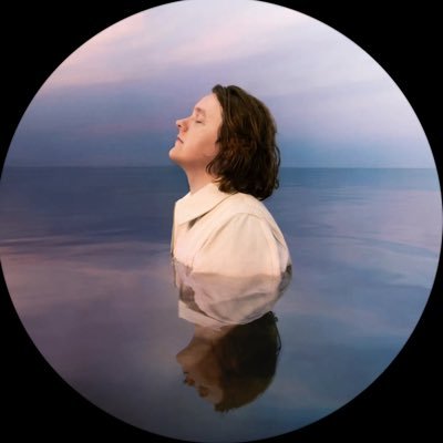 Lewis capaldi fan page for all fan around the world 🌎