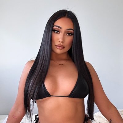 Sapphic Seductress | Sensual Savage | Findom Brat | Seduce & Destroy 🖤⛓️🥀 ♡ SEND BEFORE YOU SPEAK ♡ $50 Initial - @milaxgod