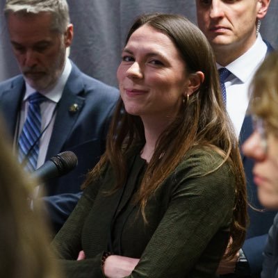 Director of Comms for Environment and Climate Change Canada 🌎/ Fmr. Lead Press Secretary to PM @JustinTrudeau 🇨🇦| @RiddellMPM and @QueensuPOLS Alumni