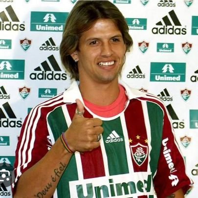Sou tricolor, sou tricolor
Sou tricolor, sou tricolor
Laialaia, laialaia, laialaia
Laialaia, laialaia, laialaia