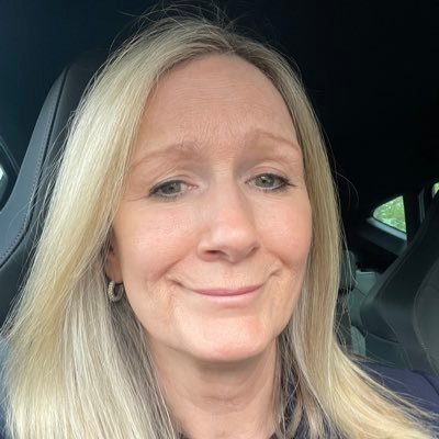 🏀🏴🇬🇧🇺🇸 @basketballwales Commerc Director @wellingtonsltd CFO John 14: 6 ✝️