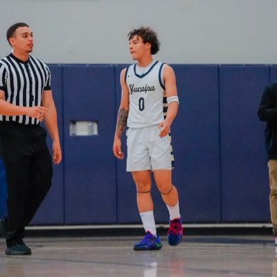 MalikYoung00's profile picture. 6’0, C/O 2025, Pg/Sg , Highschool - Yucaipa High,  AAU - AOSS Puma 17u