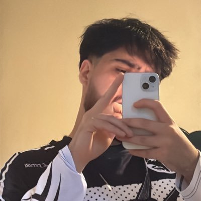 hesdraaas's profile picture. H