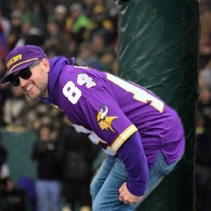 Bro from Ohio named Josh. Skol. Music slut. Don't take the unserious thing too serious.