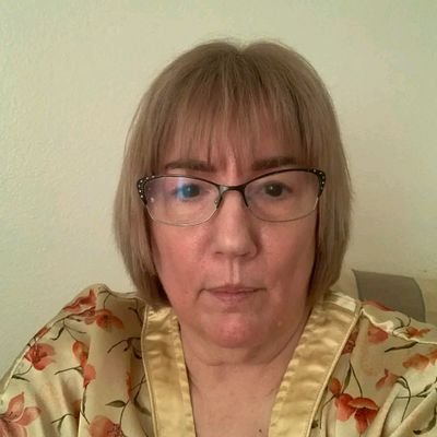 carolinepettss's profile picture. Success Through Hardworking and Endurance