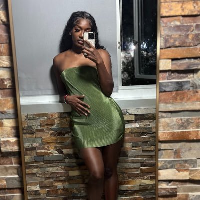 justcallme_ev's profile picture. Ev ✨ Δ Σ Θ ✨  New Orleans Saints ✨