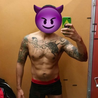 Former boxer jock turned bottom cumdump 🍑🕳️💦💦🎥DM to collab