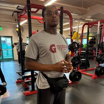 Garrett69474430's profile picture. LB Glendale Community College 6’1 210 40 yard 4.59 gpa 3.1