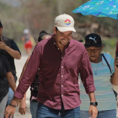 FernandoHaroS's profile picture. Cancún, Mx. | A tourist in a dream, a visitor it seems.