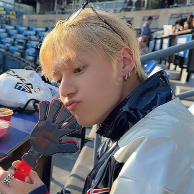 oomf that’s not normal about blonde wooyoung at all…. :#WOOYOUNG ╰┈➤ no.1 woosan enthusiast