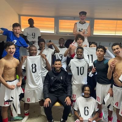 FCbielsa31's profile picture. Le football simple est ce qu'il y a de plus beau. Mais jouez simple est ce qu'il y a de plus difficile J.Cruyff (14 FC Barça)