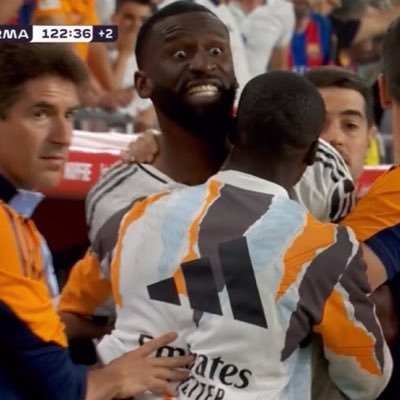 lb2yan's profile picture. 