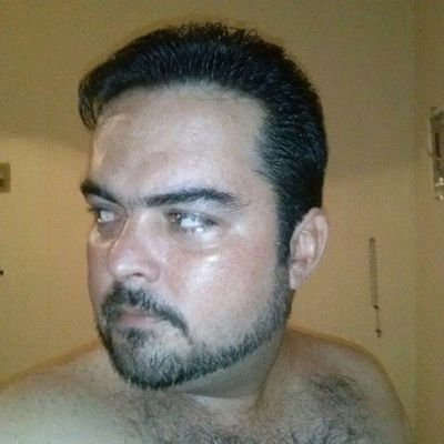 anti chavista Anti comunista Anti madurista ,católico apostólico romano creyente y practicante y cursillista de cristiandad ,hablo 2 idiomas sarcástico irónico