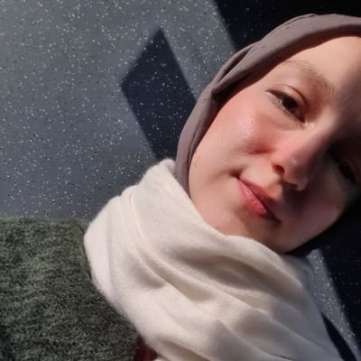 kubr_a_tes's profile picture. .