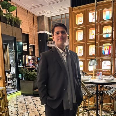 Juan_Ortiz002's profile picture. Filosofía, Estudiante de Derecho UMNG.