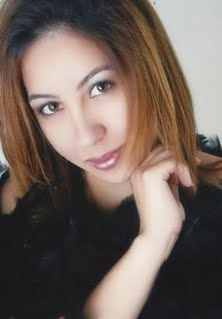 Sou a alegria de quem me ama;a tristeza de quem me odeia;e a preocupação de quem me inveja....