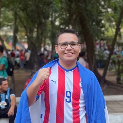 Estudiante Universitario. Diplomado en Marketing. Voluntario. Con profundo amor a la patria. 🇵🇾🫶🏼