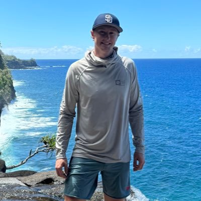 RyanJohnson_mov's profile picture. Larping as a Founder | Marketing | Ocean Filmaker | Bullish on Braces 🦷