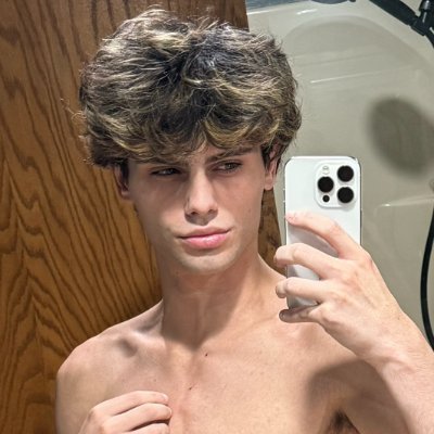 Tap this rn it’s 75% only today don’t miss out on seeing this huge🌶️😩