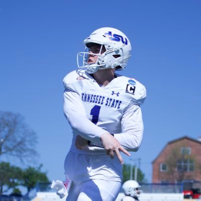 QB @tsutigersfb 🐅 #elite3🔺trained by @coach_peavey 🏈 Personal Qb Trainer
