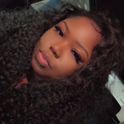 Instagram: @tiffanyyy__xo