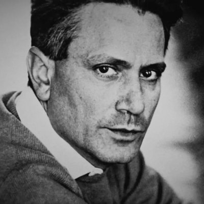 DanyalTheKeles's profile picture. ruhumuz fırtınalı, etimiz mütehammil