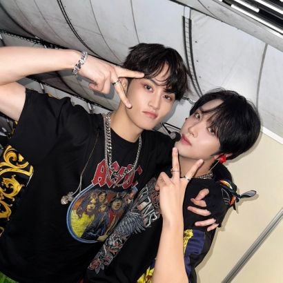 suka homo, gk suka war
#Haechan
moto hidup : yaudah si biarin, ga suka langsung block ga usah ribet