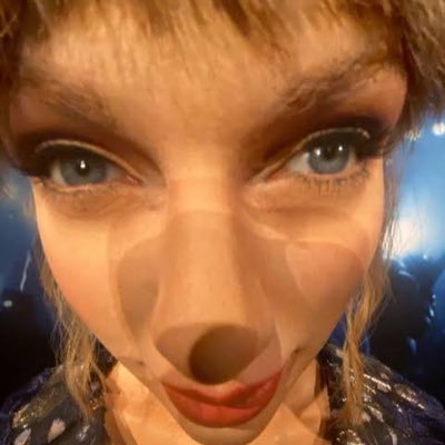 emzyslays's profile picture. #1 enchantedfan | eras tour x5