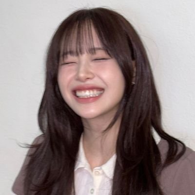 im just here for loona n bini
