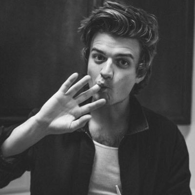 I know how to keep a secret. ∞ Roleplay Account 18+ ∞ NSFW ∞ Open DMs ∞ ND