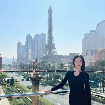 武汉大学 | 经济学 | 4年传统金融 |
头部券商 | A股/港股/美股| web3野生交易员 | $BTC