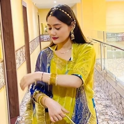 DOCTOR🩺 & CLASSICAL DANCER
STUDIED TO SAVE LIFE'S 💙