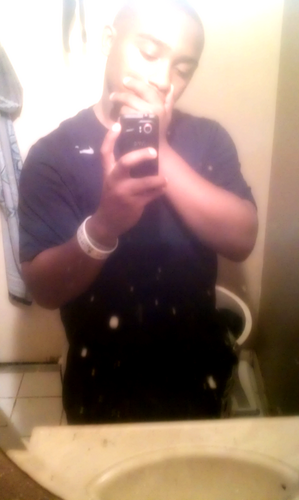 DUCKOFSTEEL's profile picture. I only have 3 main things important to me in my life: Football, Family, and GURLS (: