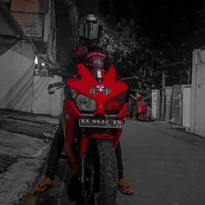 CWRMK777's profile picture. 企業家/投資家/資産家。昔、会社経営に失敗し多額の借金を抱える、諦めずに再度起業し複数経営。今はお得な情報を教えたり、私自身お金に苦労したのでお金に困っている方の力になれればと思、僅かですが10万円プレゼント企画をしています☆ 支援中⇒https://t.co/M5YdVXTpDe