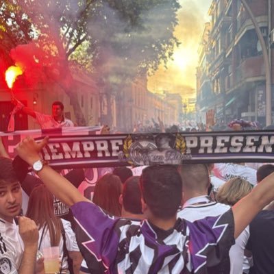 Dios y patria. Honor, estilo y tradición. Socio abonado del RMCF. Florentino, dimisión.