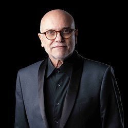 Transformamos eventos em histórias que impulsionam marcas. Produções Audiovisuais Premium Entrevistas • Podcast • Bastidores VIP 🎬