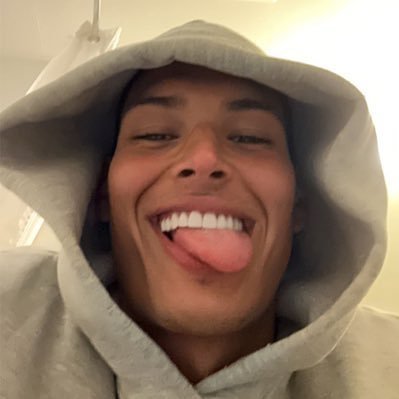 RappMadden's profile picture. (parady)☀️#fakelife #𝐩𝐚𝐫𝐨𝐝𝐲