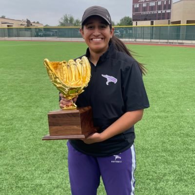 csalcido_ELMS's profile picture. 7th Grade Math Teacher & Softball Coach at Eastlake MS 📐🥎