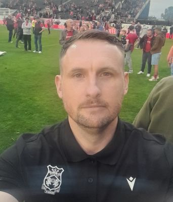Family man to an amazing Wife & two special boys 👨👩👦👦 🫶🏴
Love Football, Marathon/endurance enthusiast ⚽️🏃♂️💨 🥵
Wxm born & bred - UTT 🙌