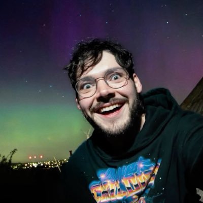 rayisatwat's profile picture. 18 , they/he , #1 sleeping on trains enjoyer