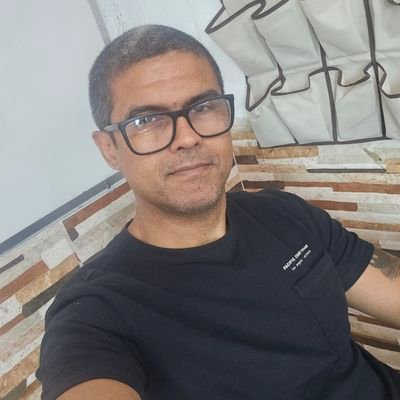 Professor de História, tricolor carioca, apaixonado por Metroidvanias, redator no Jogando Casualmente e NintendoBoy. Falo de jogos, política e História.