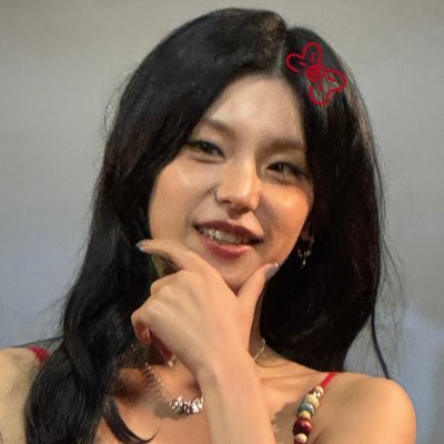 yeji, hobi, sejeong, yujin e lily (muito) slow collector | buy-sell-trade-gom | tiktok: @yejicollector