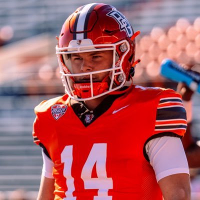Transfer Portal QB 6’2 220 4 YEARS ELIGIBILITY Contact Information 219-689-1881 jonnysorensen19@gmail.com