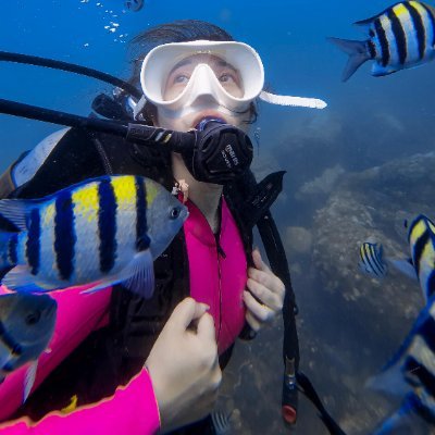 jimmacdonalda's profile picture. Her American travels are a continuous pursuit of a beautiful life🐟🐟