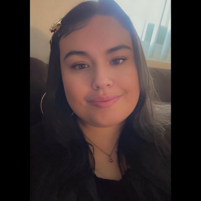 H i n o j o s a 🐰@alexlu06 💍31🎃 Scorpio♏Cali8O5 📍Vegetarian🌱Mexicana🇲🇽Nerd🤓Barb🦄