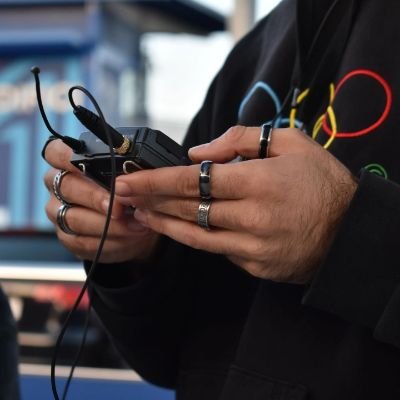 __mb__ahm__'s profile picture. Mañana me salgo, o juro me mato, o juro me borro el nombre. Aquí to's somos nobles.
Si me tomo la vida en serio me quito del medio