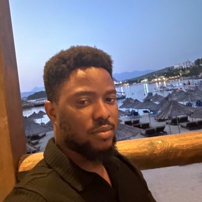 BJTheCod3r's profile picture. I love music, words, codes and life.