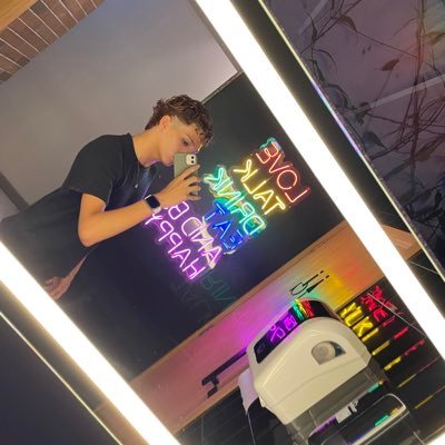 caxinhos22_'s profile picture. 🏳️‍🌈